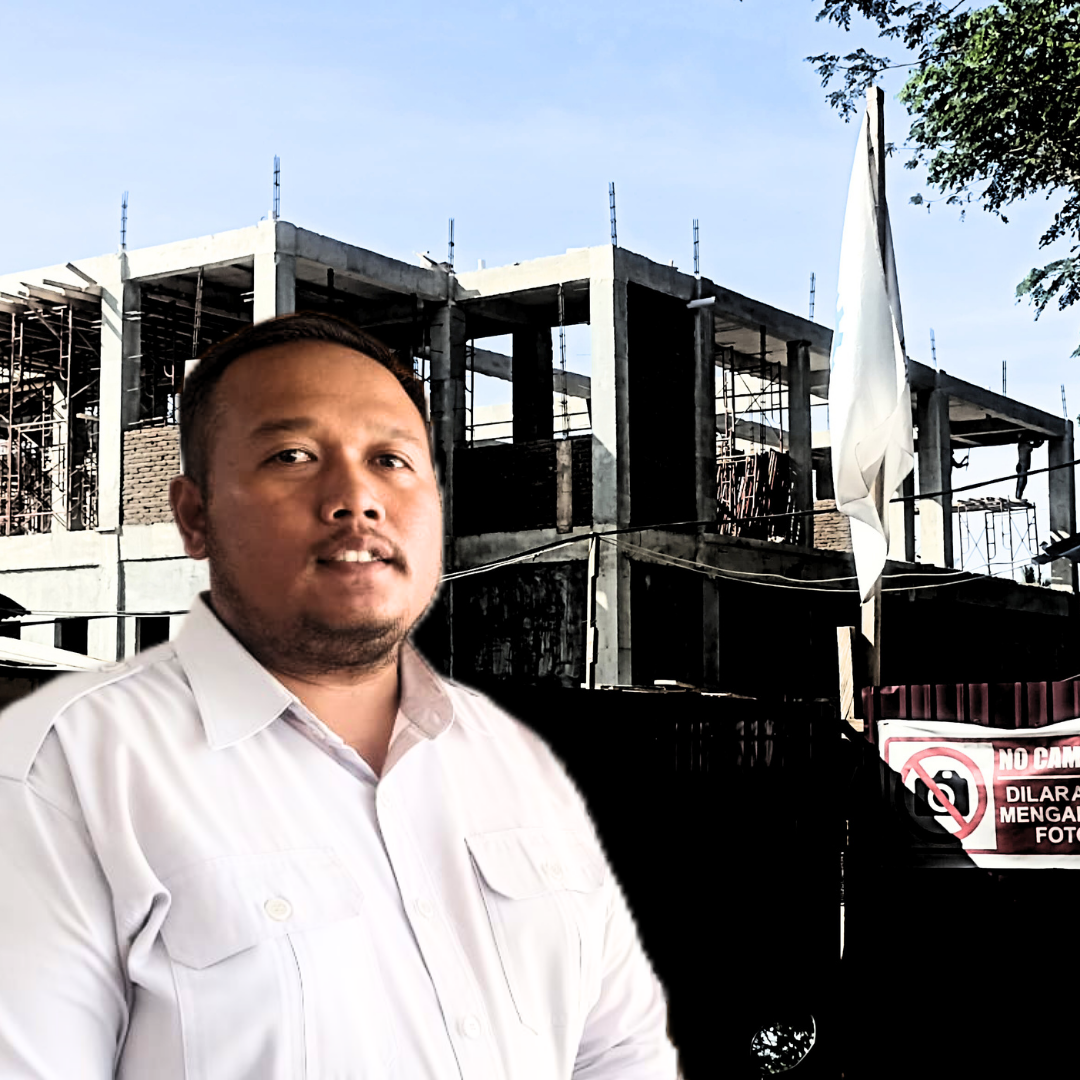 Blue Modern Economy News Instagram Post_20251024_122509_0000